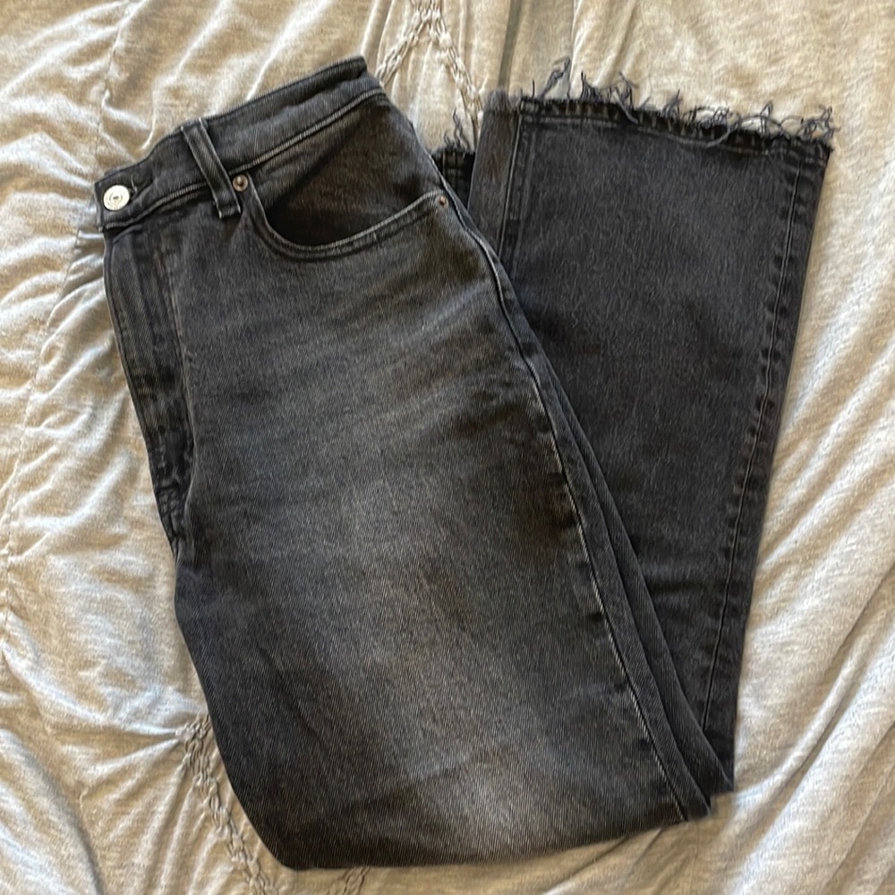 Abercrombie and Fitch Kick Flare Ultra High Rise -4 short